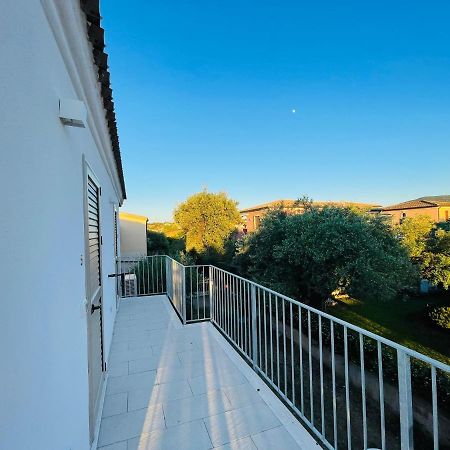 Chrisso Rooms Affittacamere San Teodoro  Esterno foto