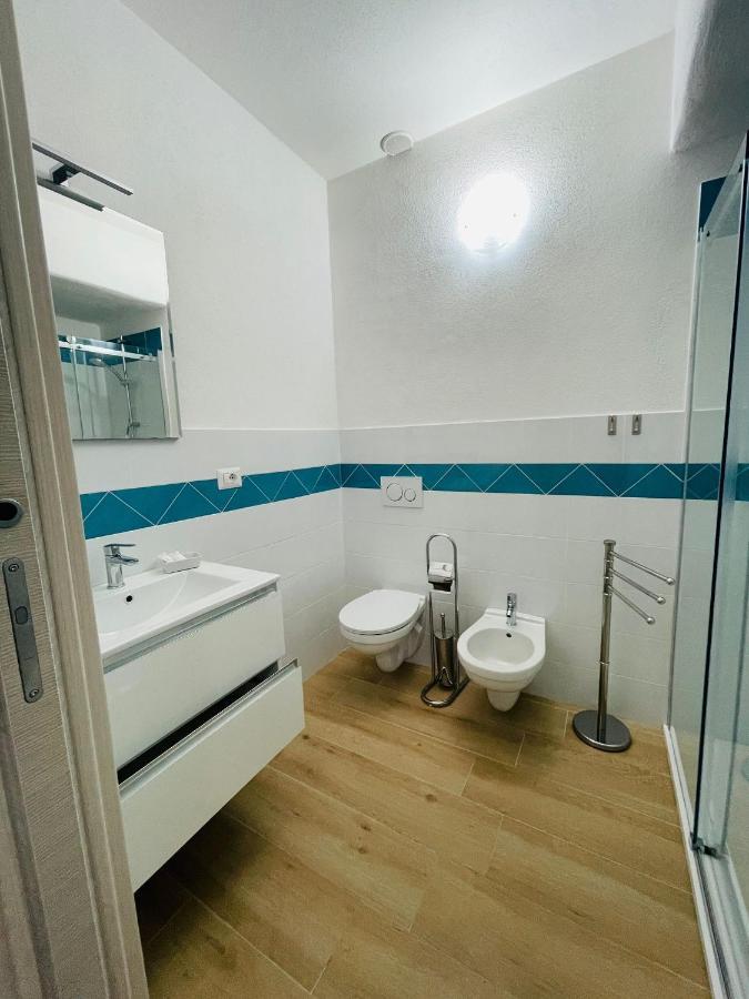 Chrisso Rooms Affittacamere San Teodoro  Esterno foto