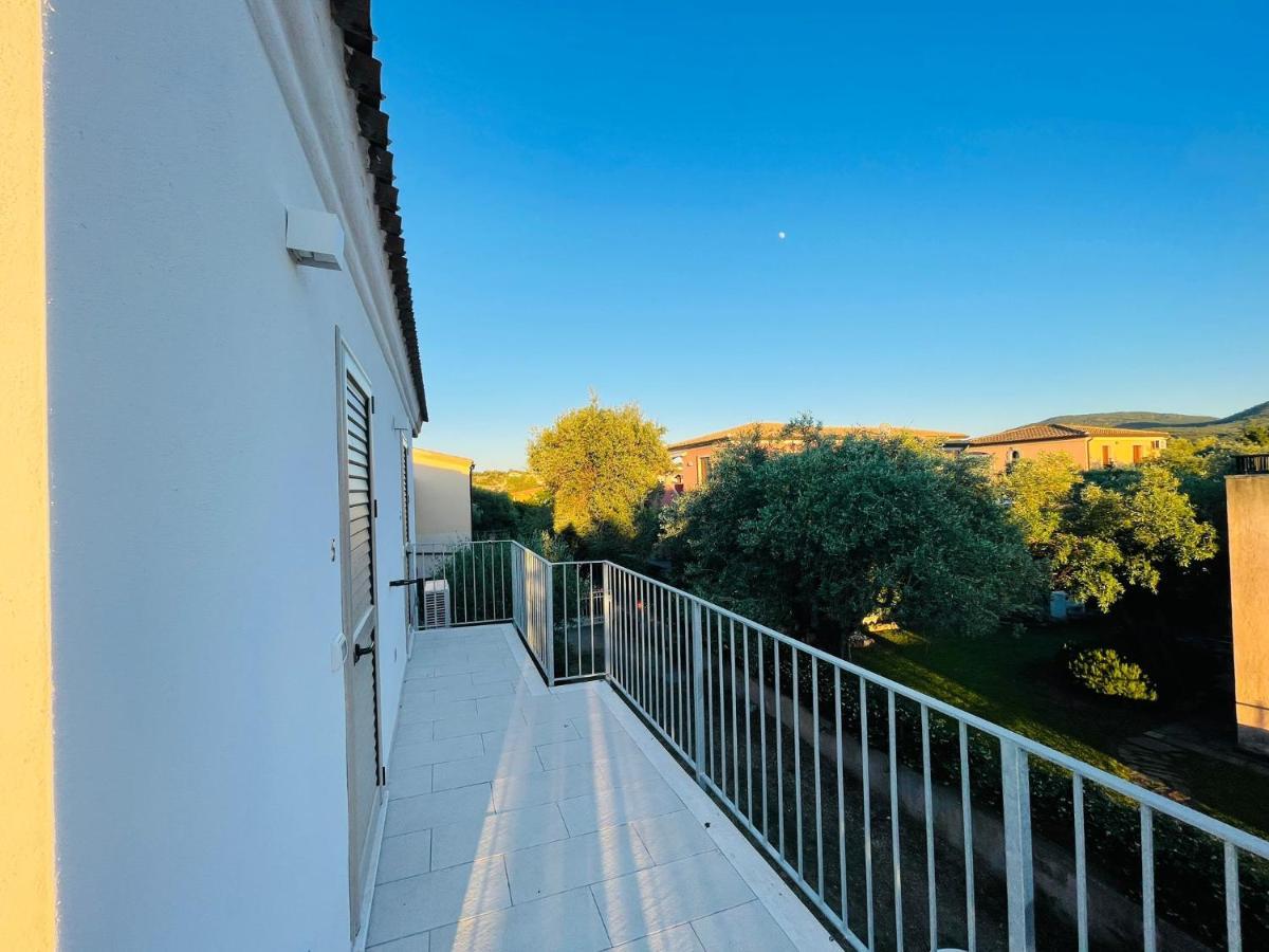 Chrisso Rooms Affittacamere San Teodoro  Esterno foto